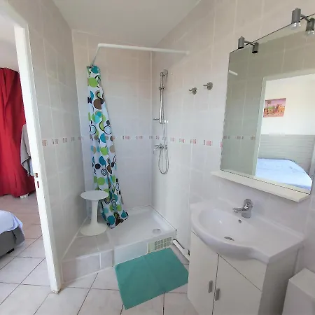 Maisonnette Vue Sur Mer Tatil Evi *